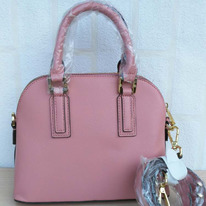 ����� Tory Burch