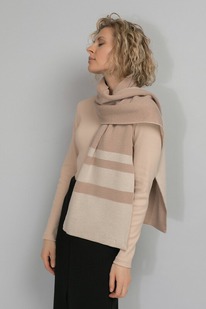   23.12 Very Neat    15002//-, 