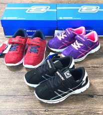  Scechers     1103   32  37